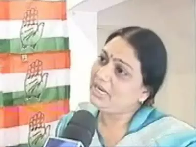 People of Gujarat can't see the truth: Shweta Bhatt