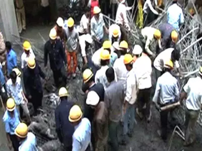 Pune building collapse