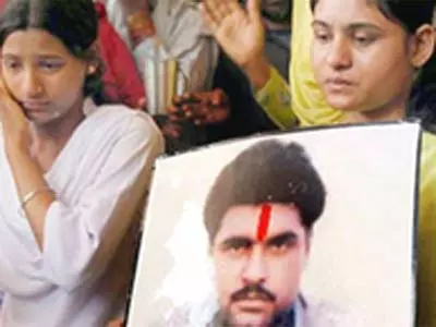 Sarabjit’s death sentence commuted, to be freed from Pak jail