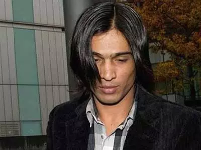 Aamer says 'brother' Butt lured him into fixing