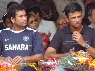 Dravid thanks all, forgets Sachin?