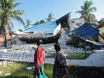 Myanmar quake: At least 26 dead, 10 missing