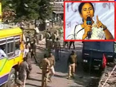 Nadia police firing: Mamata blames media, defends cops