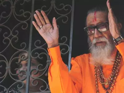 Bal Thackeray stable, health improving: Sanjay Raut