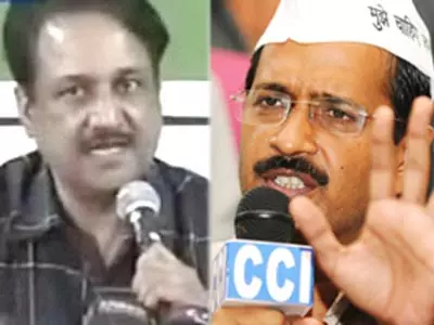 Kejriwal selective in exposing politicians, says ex-cop