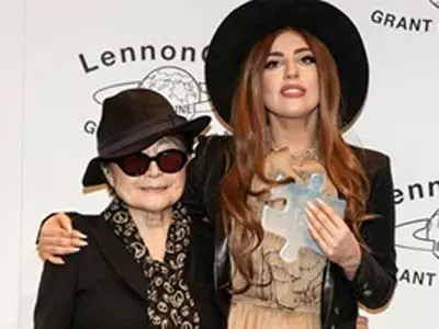 Yoko Ono awards Lady Gaga peace prize in Iceland