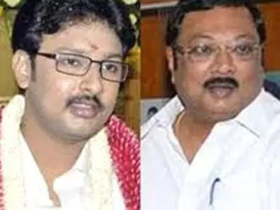 TN police issue lookout notice for Alagiri's son in mining scam