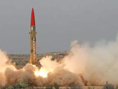 Pakistan tests nuclear-capable missile