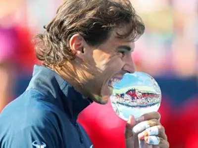 Nadal beats Raonic in Montreal final