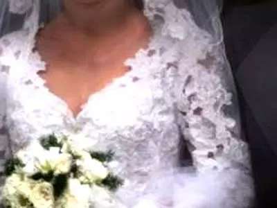 Older brides want younger weddings