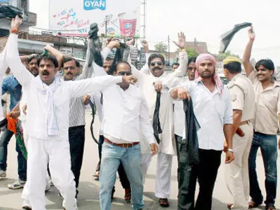 Clash Over Rahul's Allahabad Visit