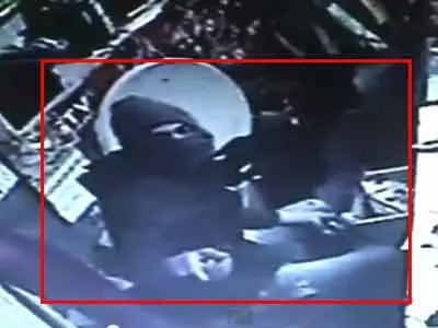 Caught on CCTV: TV theft in Noida