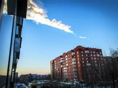 Russia starts cleanup after meteor strike