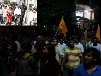 Nasheed supporters rise in midnight protest