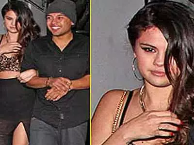 Is Selena Gomez dating Alfredo Flores?