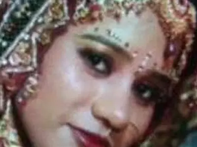 Delhi: 21-year-old girl found murdered at home