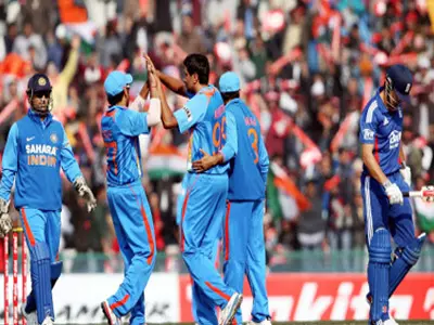 India beat England by 5 wickets
