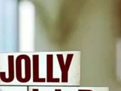 Theatrical Trailer: Jolly LLB