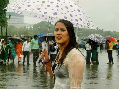 Heavy Rains Crippled Normal Life in M'bai