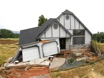 Homes In California Subdivision Sinking