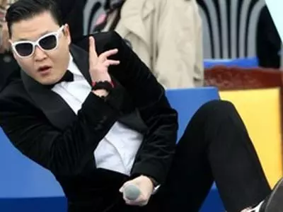 Gangnam Style star Psy wows Harvard students