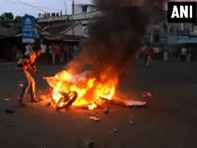 Residents Bear Brunt Of Protests In AP