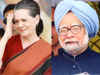 Congress chief Sonia Gandhi lauds Manmohan Singh
