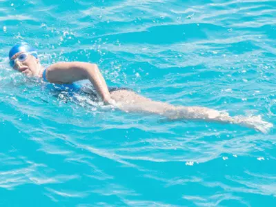 64-Yr-Old Completes Cuba-To-Florida Swim