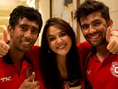 Preity Zinta interviews Manan Vohra and Wriddhiman Saha after the match against Sunrisers Hyderabad, talking about their record breaking partnership.